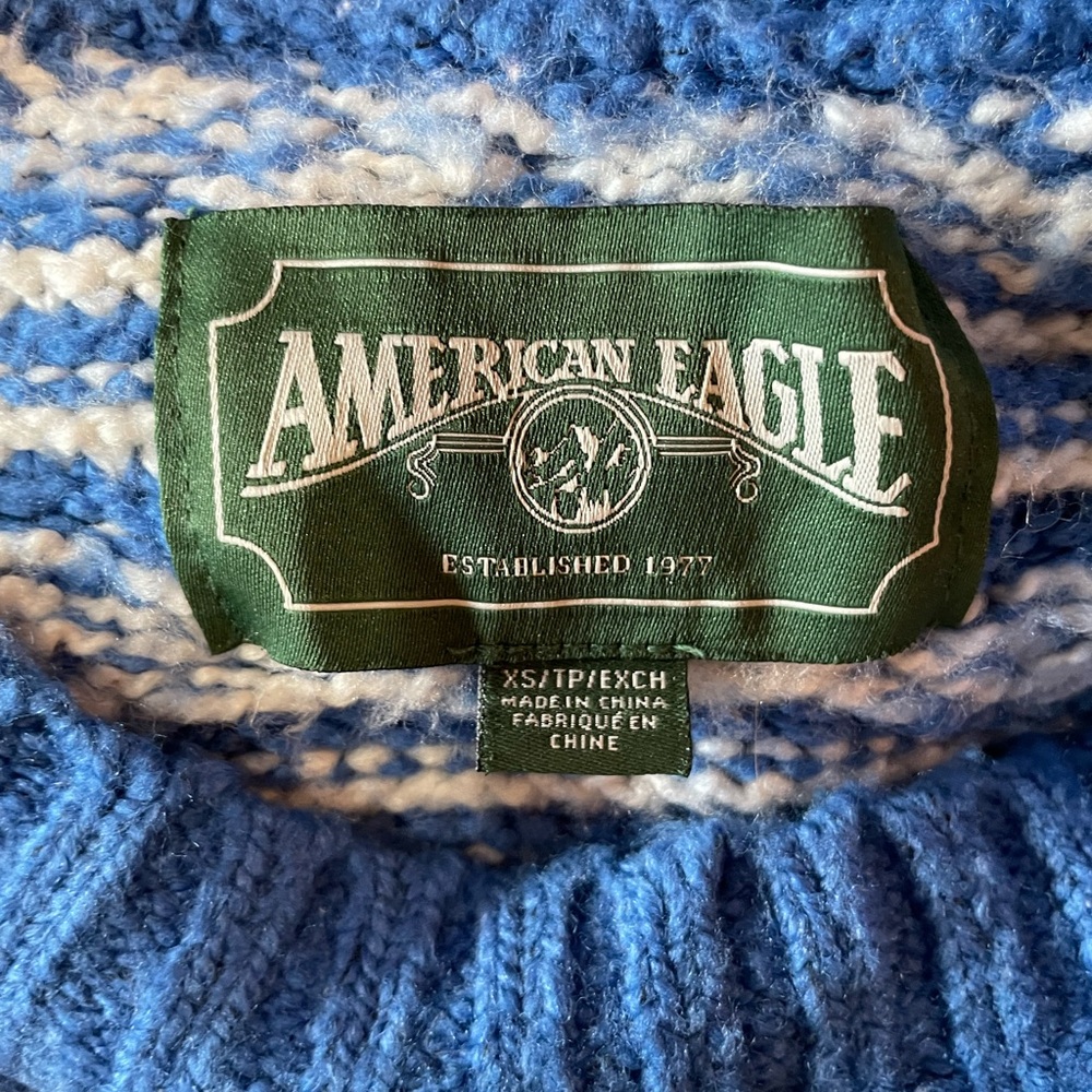American Eagle crewneck sweaters, size XS. - Picture 9 of 10